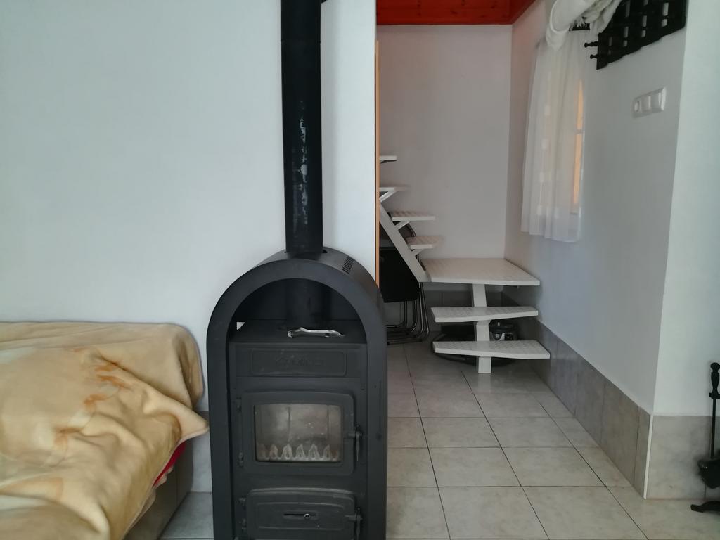 Tiszavirag Vendeghaz Villa Szeged Luaran gambar