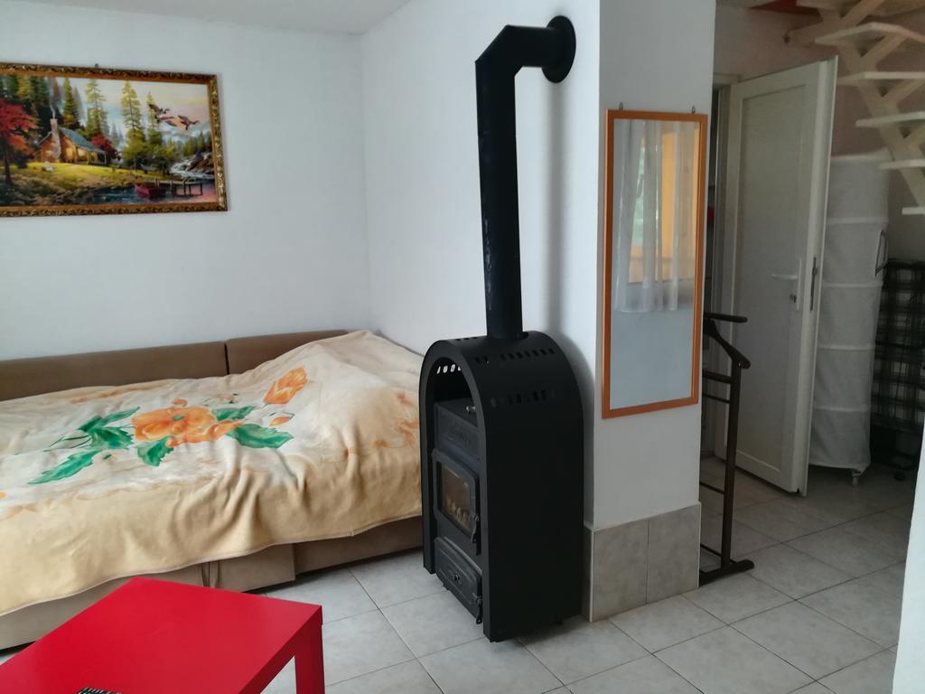 Tiszavirag Vendeghaz Villa Szeged Luaran gambar
